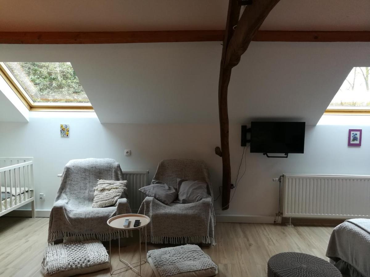 chambres à part Crespin  Extérieur photo